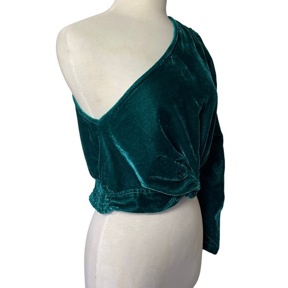 FREE PEOPLE Women’s Tell Me About It Emerald One Sleeve Velvet top - Picture 6 of 7